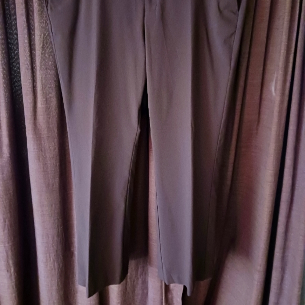 GAP - Picture 4 of 5